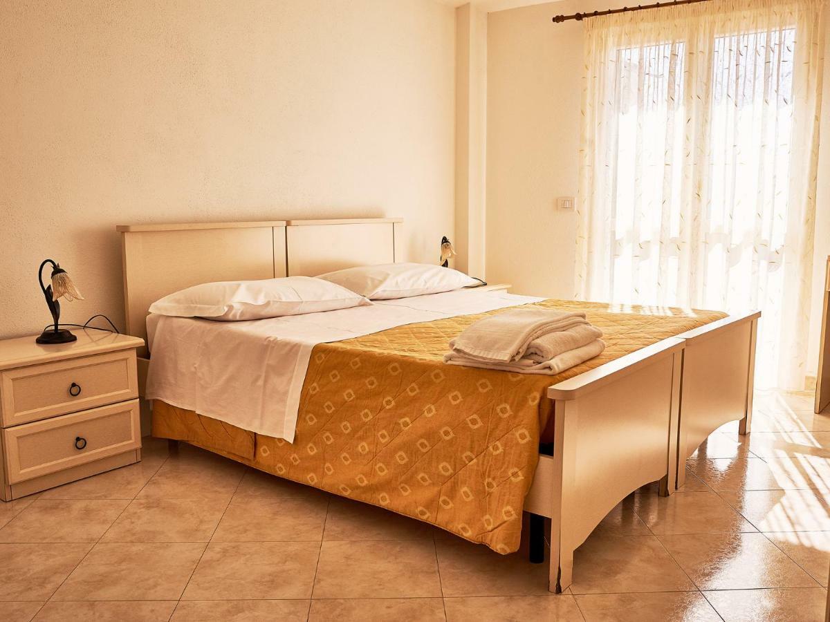 Goritto Bed and Breakfast Dorgali Buitenkant foto